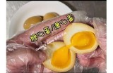 主播分享自制酒酿糖心蛋的美味养鱼秘诀，快来一起尝试！