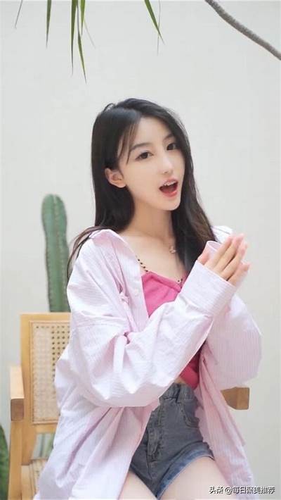 抖音主播苏心糖：甜美个性与精彩直播的魅力展示