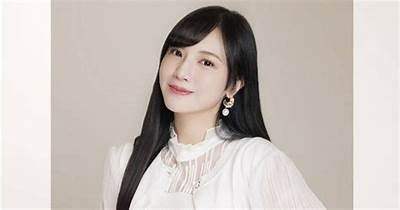 新晋主播小桃甜蜜登场，带你领略糖心直播的魅力！