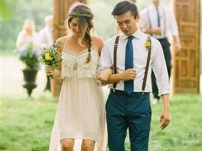 甜美主播婚纱秀，精彩瞬间全记录！