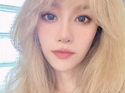 甜美主播妮可：直播世界中的闪耀之星