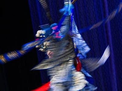 《魅力四射的甜心主播：直播间里的青春故事》
