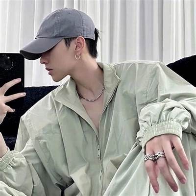 高清男主播糖心风格头像精选，完美展现帅气个性！