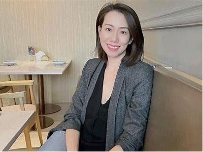 《糖心Vlog：精彩瞬间回顾，主演蕾带你领略生活乐趣》
