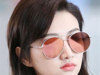 甜美主播名字推荐大全,寻找你的糖心主播灵感!
