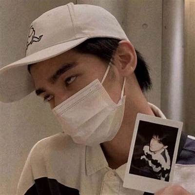 糖心主播男生形象头像设计，展现阳光与活力风格