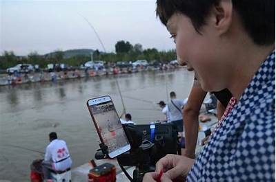 主播分享养鱼技巧与酒酿糖心蛋制作方法，快来一起学习吧！