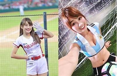 《甜美主播糖心小虎牙精彩瞬间集锦视频回顾》